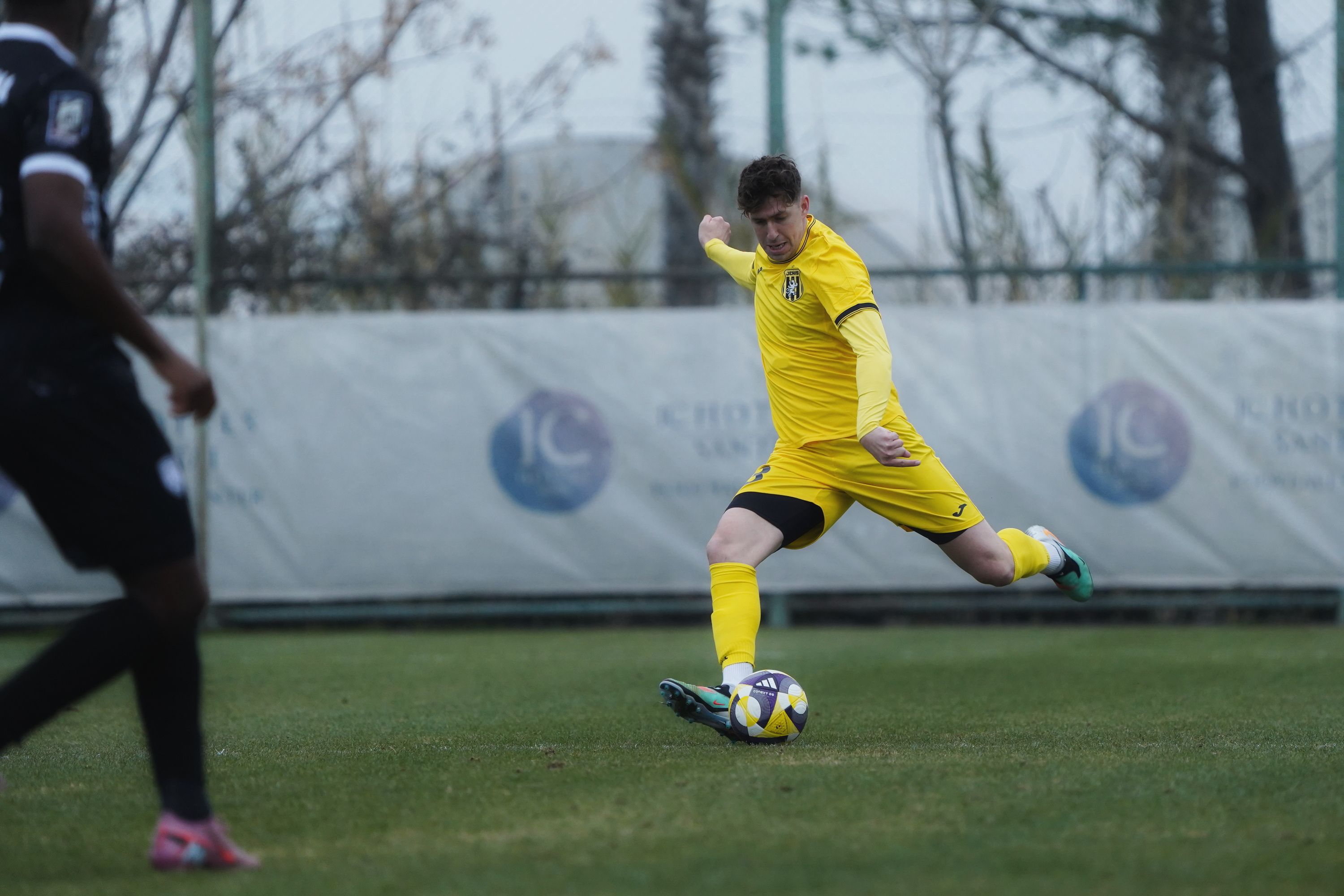 Жеңіс – Приштина