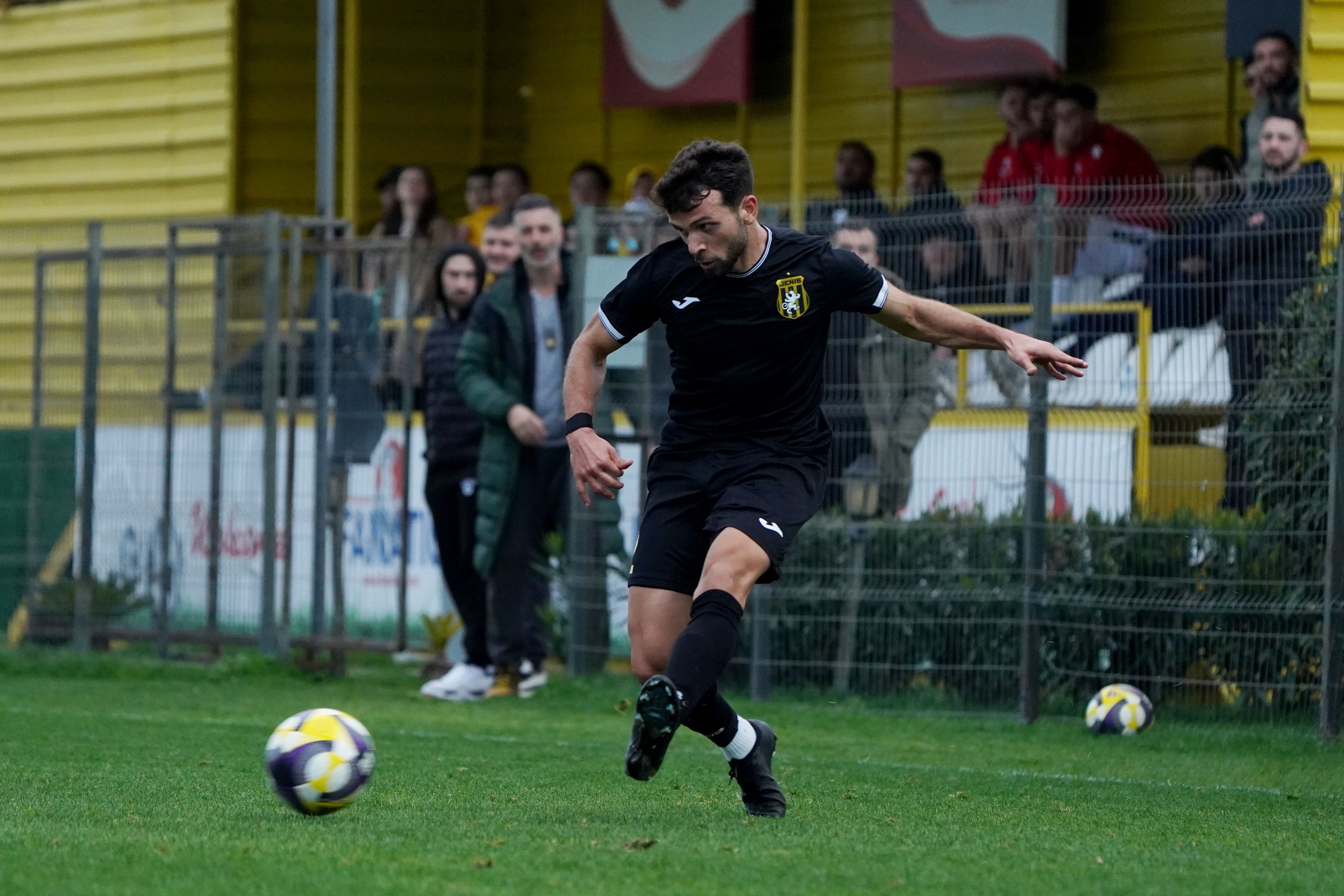 Жеңіс – Бихор Орадя