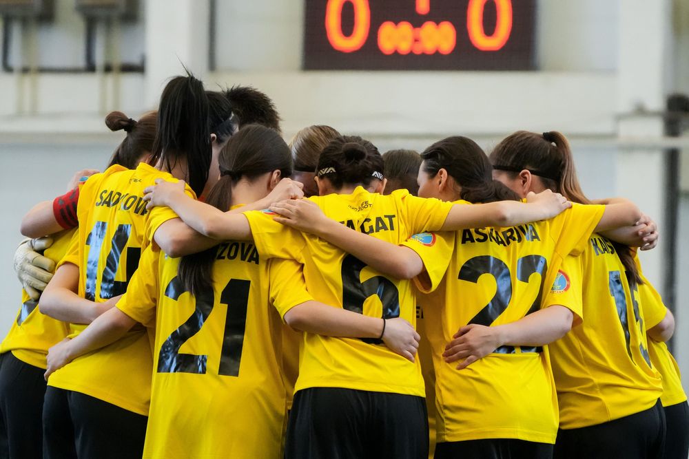 Женская команда