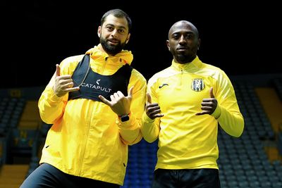 С возвращением домой!